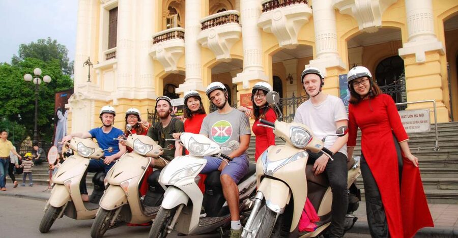 Hanoi: City Sightseeing Motorbike Tour - Why a motorbike is a smart way to see Hanoi