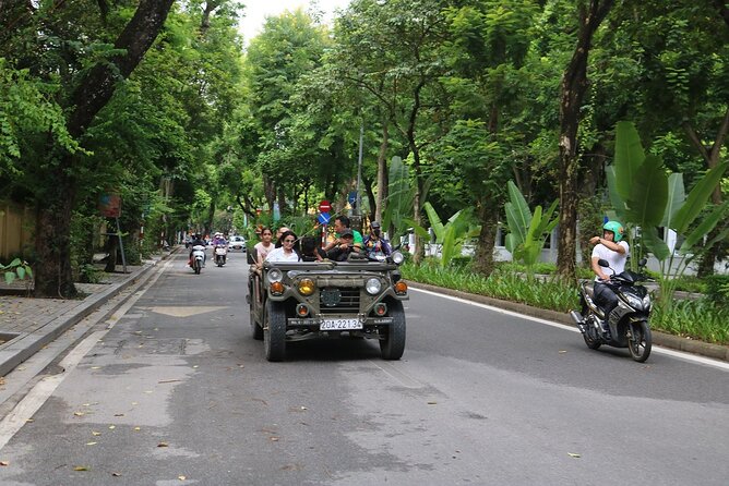 Hanoi City Tour Highlight, Train Street Combine visit Countryside - Morning or afternoon: which departure fits best?