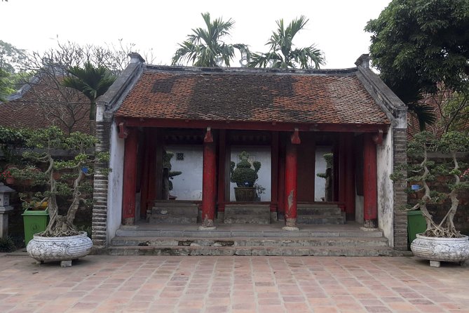 Hanoi City Tour: Private Half-Day to Hidden Corners &Train Street - What the guide and vehicle arrangement means for you