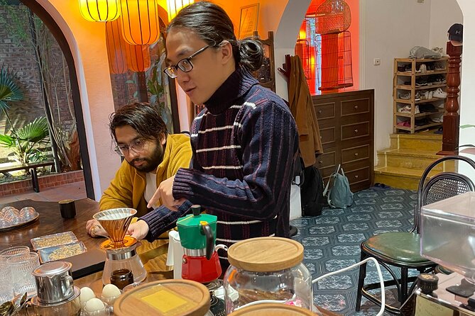 Hanoi Coffee Experience: 6 Brews, 9 Recipes & 3 Liquor Tastings - Tasting local liquors without losing the coffee focus