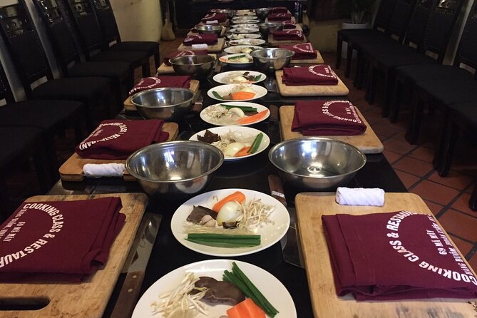 Hanoi Cooking Class and Market Tour in Ancient House - Who should book this cooking class
