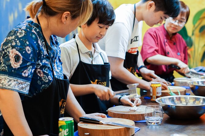 Hanoi Cooking Class: Market Tour, Free Liquor & Coffee Tasting - Pickup, meeting point, and useful extras
