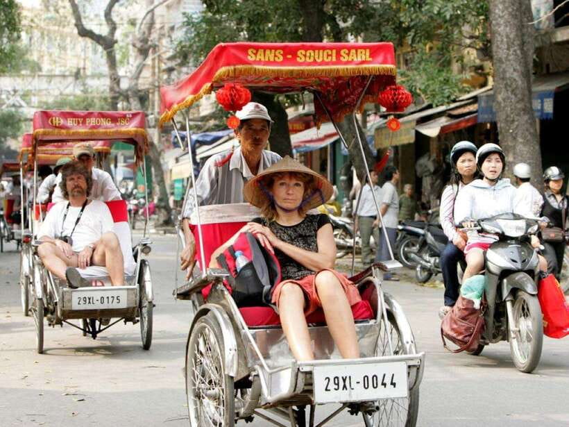 Hanoi: Cyclo the Old Quarter and Egg Coffee Tour - Guides make the biggest difference