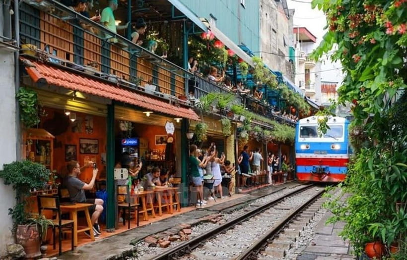 Hanoi: Eat Like a Local Small Group Street Food Tour - Key points to know before you book