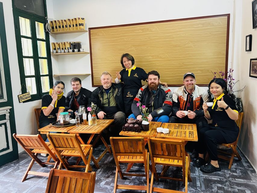Hanoi Egg Coffee Class - Comparing Hanoi and Saigon milk coffee