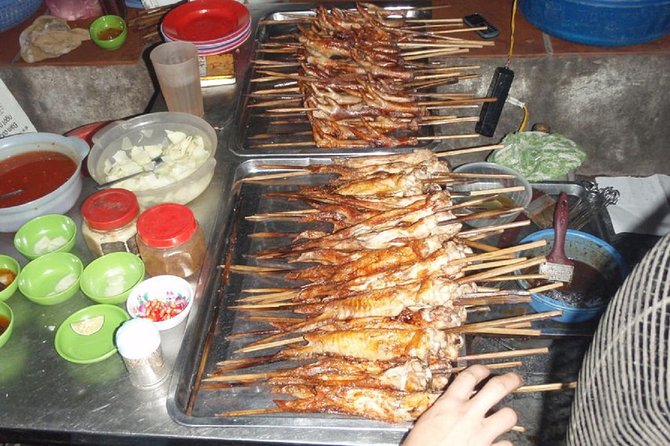 Hanoi Food on Foot: Walking Tour of Hanoi Old Quarter - The guide makes the difference