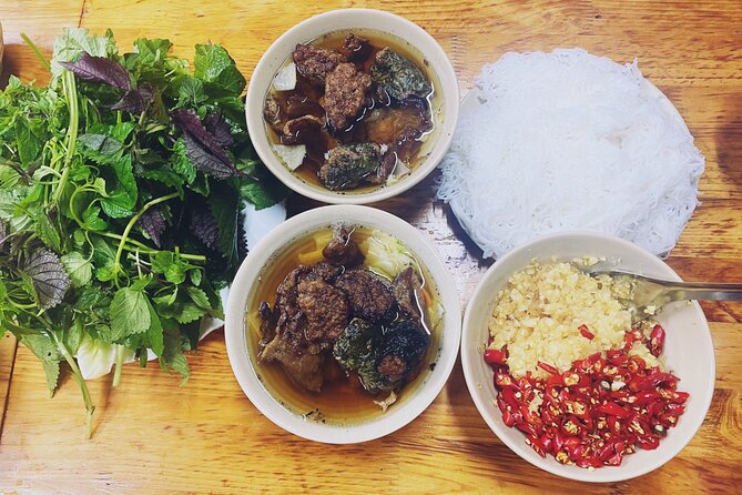 Hanoi food tour-Local street food tour (food&guide included) - Why this Hanoi food walk works so well