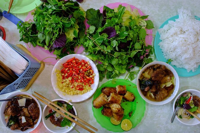 Hanoi Food & Train Street Tour - What makes the food stops useful