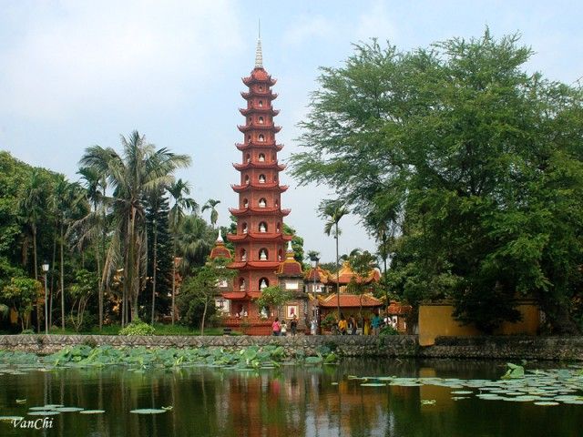 Hanoi: Full-Day City Tour and Water Puppet Show - Learning about 54 ethnic groups at the Ethnology Museum