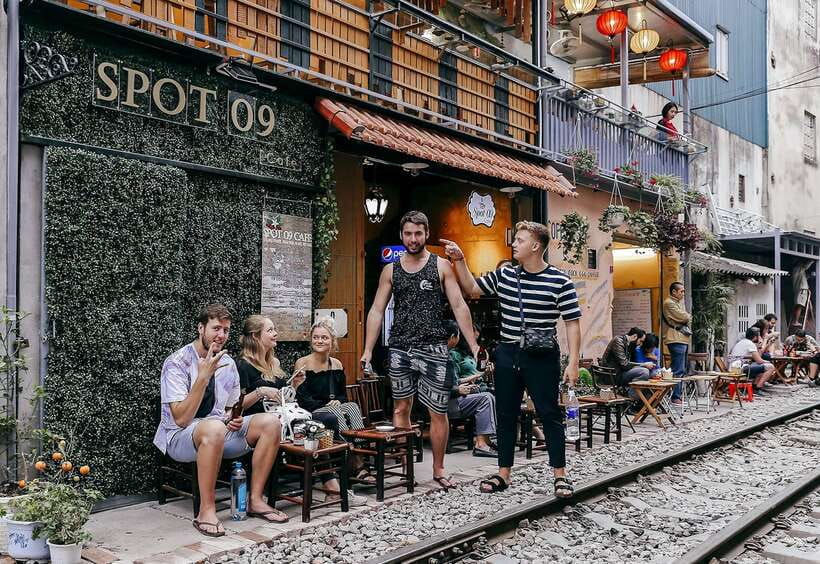 Hanoi: Guided Food Tour with Train Street Visit - Bun cha begins the meal