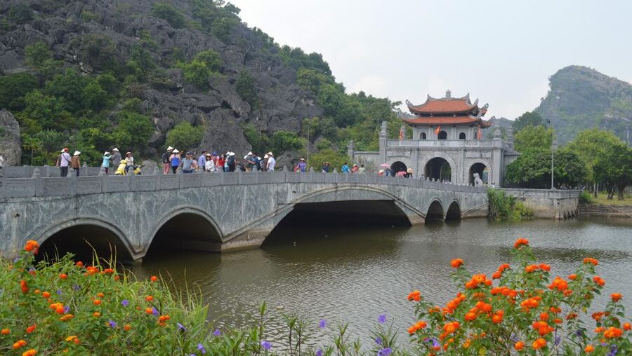Hanoi: Guided Full-Day Hoa Lu, Trang An and Mua Cave Tour - Key points to know before booking