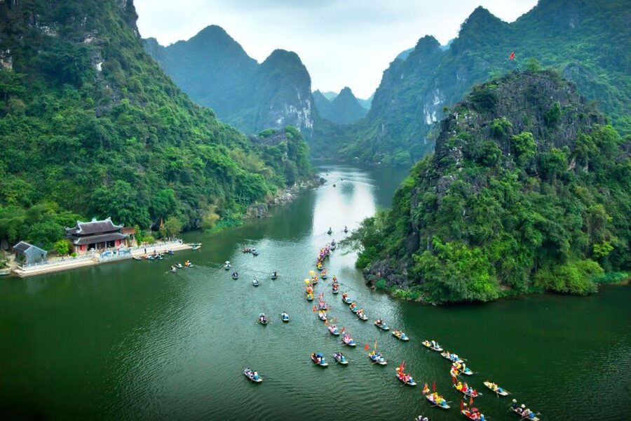 Hanoi: Guided Full-Day Hoa Lu, Trang An and Mua Cave Tour - Mua Cave and the 500 steps to the view
