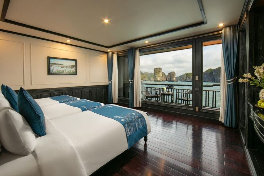 Hanoi: Halong Bay 2-Day 5-Star Balcony Cruise & Bathtub - Early Tai Chi and the second morning