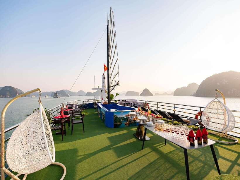 Hanoi: Halong Bay Cruise, Amazing Cave, Titov Island & Kayak - Is $42 good value?