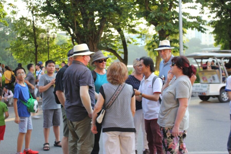 Hanoi Highlights: Full-Day Small Group City Tour with Lunch - Starting at the Ho Chi Minh Complex