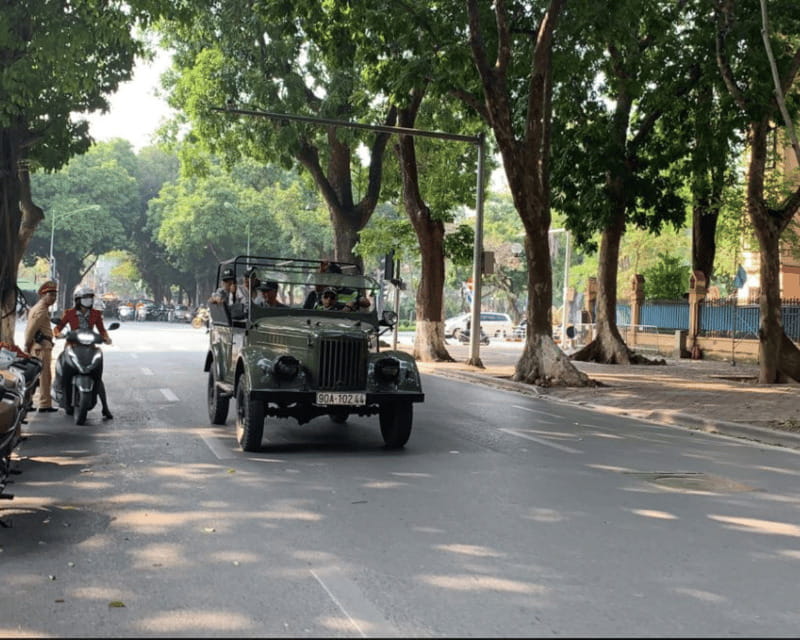 Hanoi: Historic Jeep Tour - West Lake, Truc Bach Lake, and quieter Hanoi