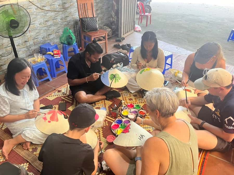 Hanoi: Incense Village, Conical Hat, & Dough Figurines Tour - The full-day option adds To He and lunch