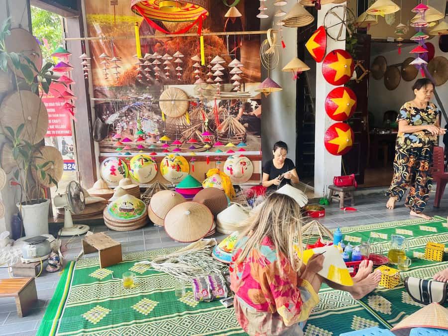 Hanoi: Incense Village, Conical Hat, & Dough Figurines Tour - Who should book this craft tour