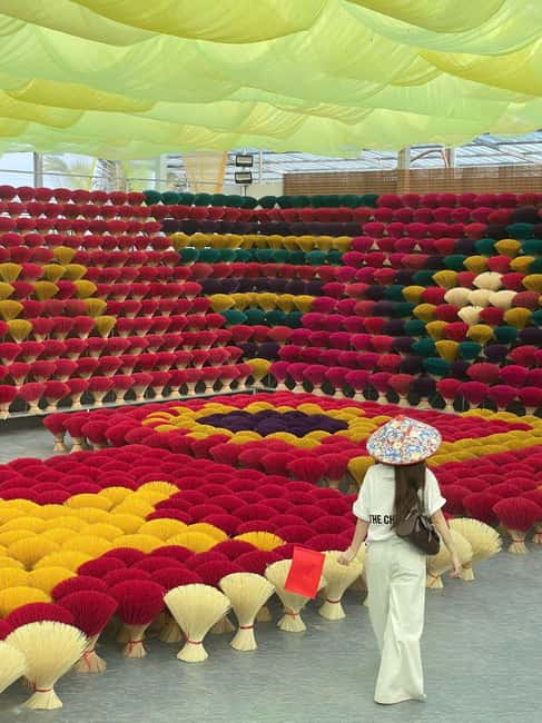 Hanoi: Incense Village & Conical Hat or Knife-Making Village - The half-day choice: six hours and two villages