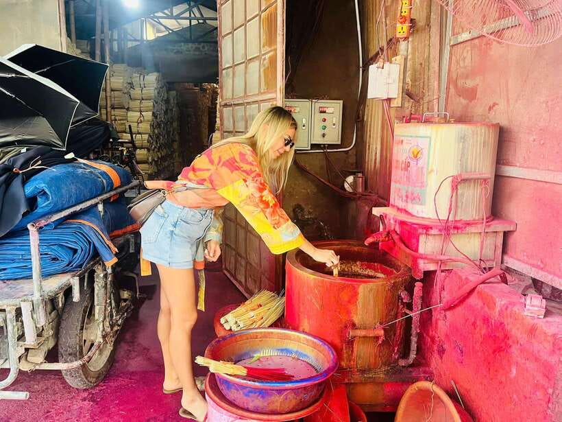 Hanoi: Incense Village, Hat, and Lacquer Artisanal Tour - From Hanoi’s Old Quarter to Chuong Hat Village