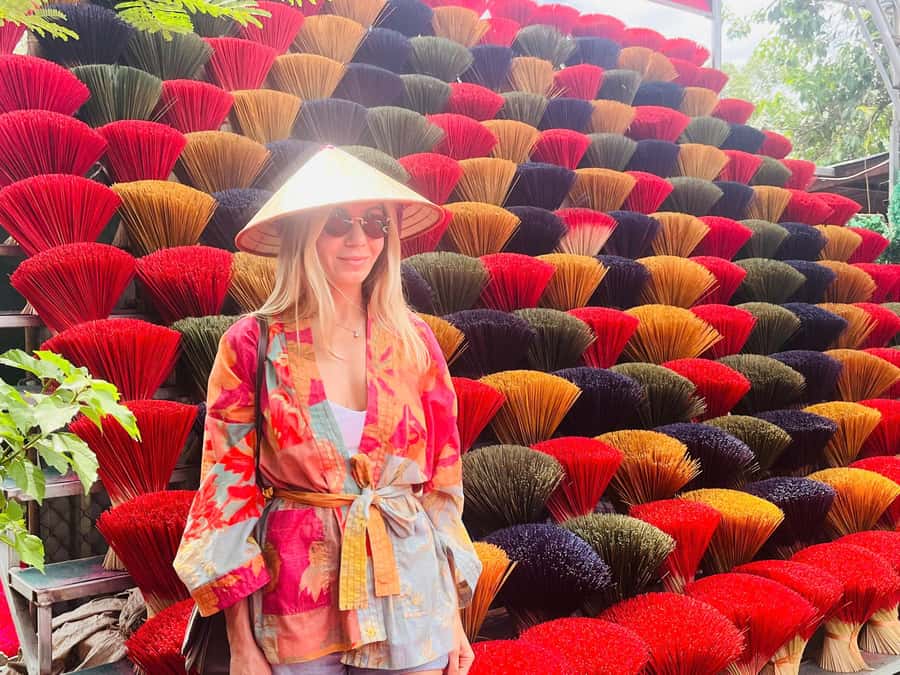 Hanoi: Incense Village, Hat, Lacquer Tour & City Highlights - Painting a Vietnamese conical hat