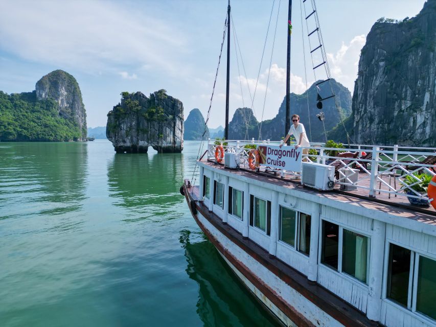 Hanoi: Islands & Caves Ha Long Cruise with Lunch & Kayaking - What this Ha Long Bay day trip is really like