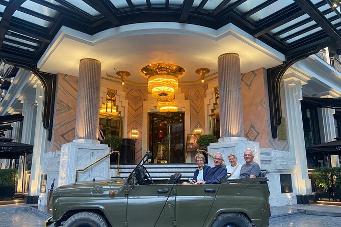 Hanoi Jeep Tour: City Highlights, Train St & Hidden Gems - Tao Sach Pagoda and a quieter side of West Lake