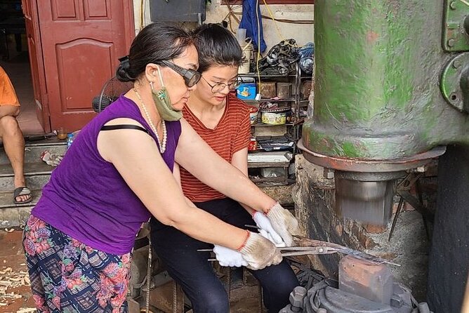 Hanoi Knife Making Traditional Workshop - Key points at a glance