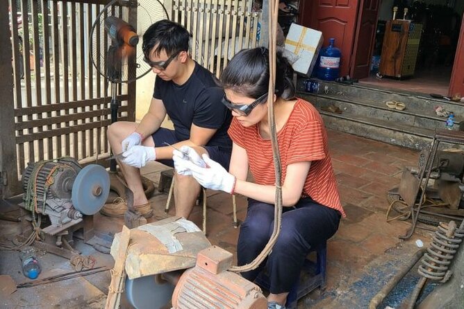 Hanoi Knife Making Traditional Workshop - The local family is the real heart of the visit