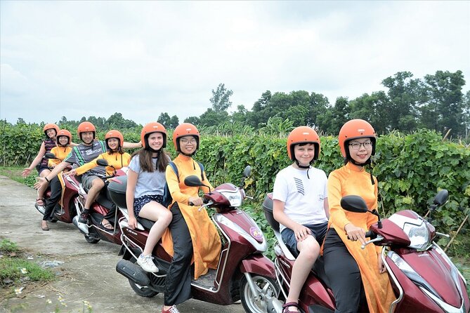 Hanoi Motorbike Tour Led By Women: Hanoi City Half Day - Long Bien Bridge and the Red River
