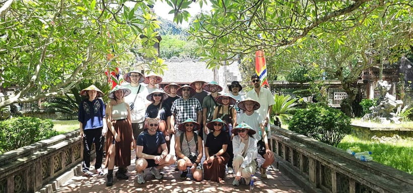 Hanoi: Ninh Binh, Bai Dinh/Hoa Lu, Trang An, & Mua Cave Tour - Climbing Mua Cave for the Tam Coc view