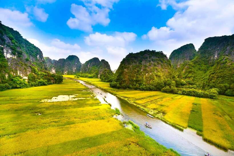 Hanoi: Ninh Binh, Tam Coc, Mua Cave & Hoa Lu with cycling - What to bring for this particular day