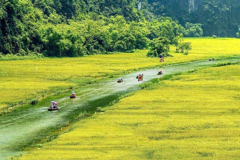 Hanoi: Ninh Binh, Tam Coc, Mua Cave & Hoa Lu with cycling - Hoa Lu, Vietnam’s former royal capital