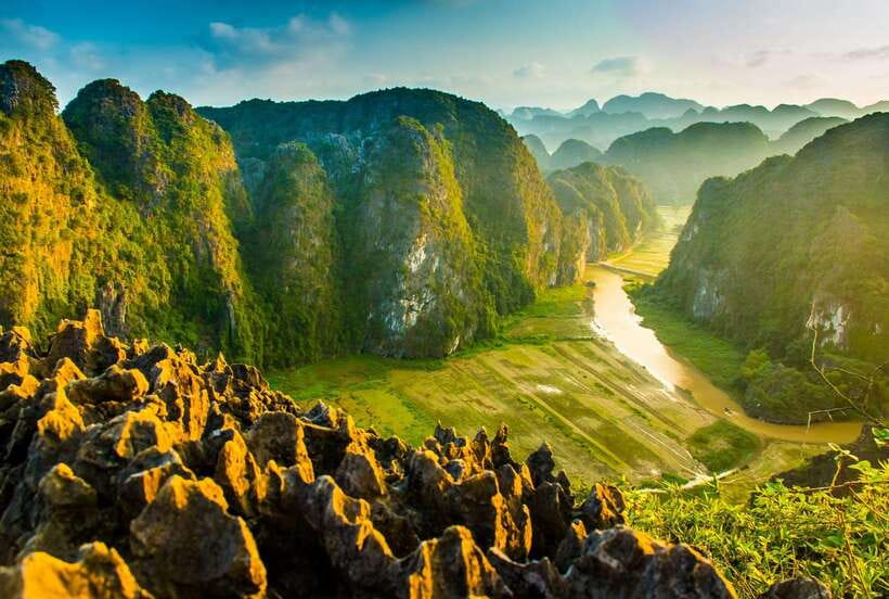 Hanoi: Ninh Binh, Trang An, Mua Cave and Bai Dinh Pagoda - Why this Ninh Binh day trip works from Hanoi