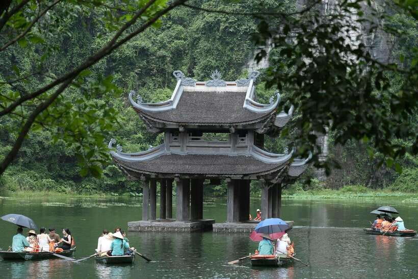 Hanoi:Ninh Binh-Trang An-Mua Cave-Hoa Lu&Cycling BEST SELLER - A 30-dish lunch at a five-star restaurant