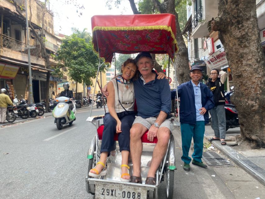 Hanoi: Old Quarter Trishaw Cyclo Tour - Hoan Kiem Lake: a calmer edge to the city