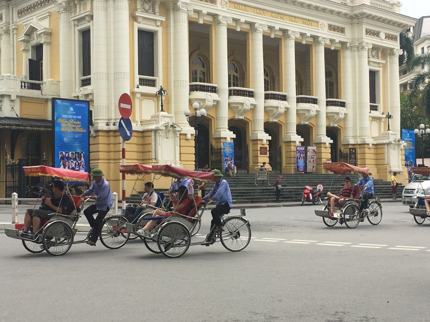 Hanoi: Old Quarter Trishaw Cyclo Tour - Dong Xuan Market and the working side of Hanoi
