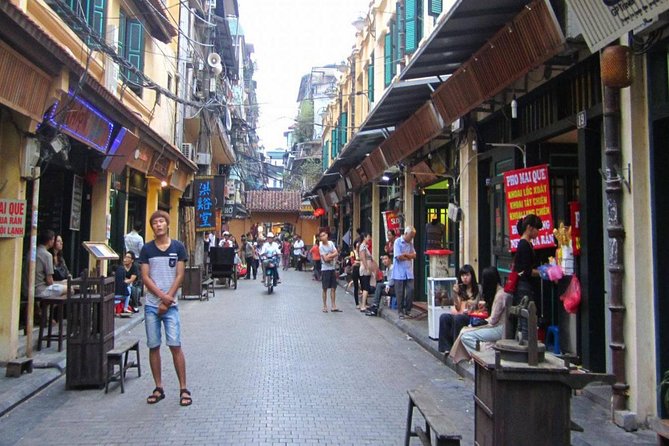 Hanoi Old Quarter Walking Tour - What to look for in the Old Quarter buildings