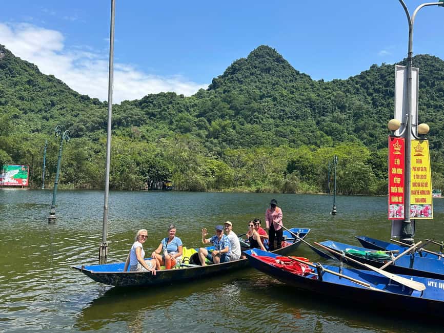 Hanoi: Perfume Pagoda - Yen Stream Boat Ride, Lunch & Cave - The 1.8-mile boat ride on Yen Stream