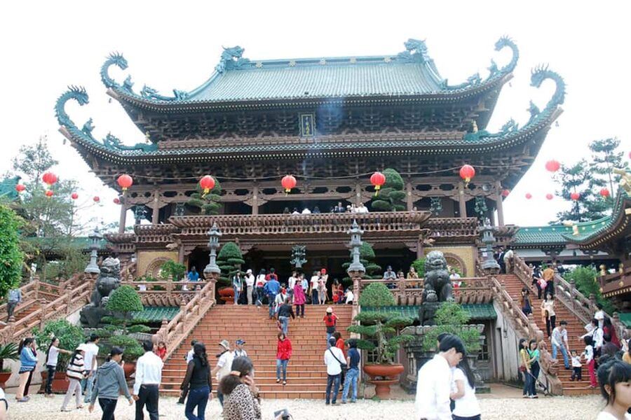 Hanoi: Perfume Pagoda - Yen Stream Boat Ride, Lunch & Cave - Lunch at around 1:00