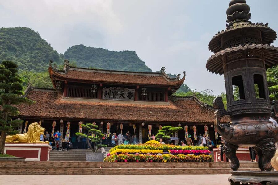Hanoi: Perfume Pagoda - Yen Stream Boat Ride, Lunch & Cave - Thien Tru Pagoda and the slower afternoon