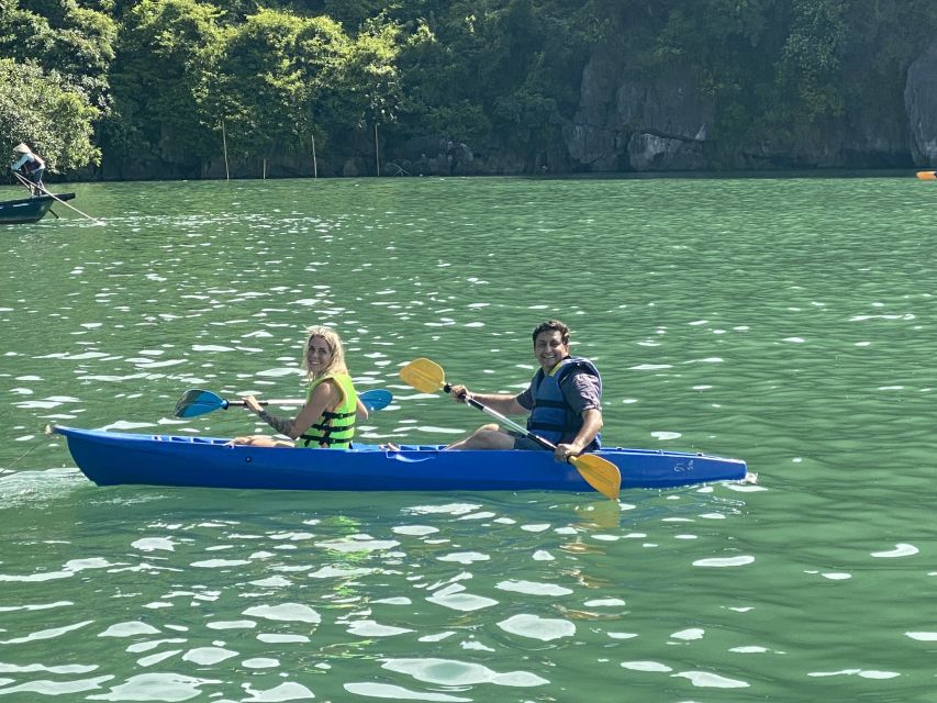Hanoi: Roundtrip Halong Bay Islands, Caves, Kayaking & Lunch - Why this Ha Long Bay day trip works