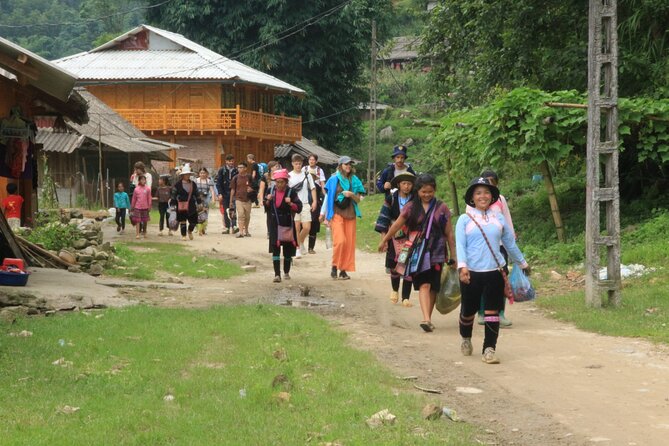 Hanoi - Sapa 2 Days 1 Night Overnight At Local Homestay - Morning trekking through Giang Ta Chai