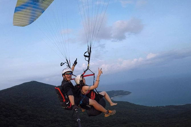 Hanoi Sky Tour: Paragliding - The last climb in a mountain SUV