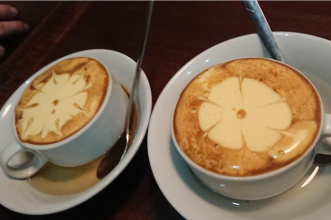 Hanoi Street Food + Night Life Tour - Seven tastings, from pancakes to noodle soup
