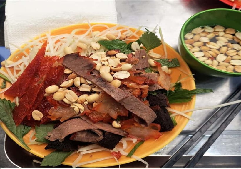 Hanoi: Street Food Tour with Train Street & Hidden Alleyways - Meeting in the Old Quarter