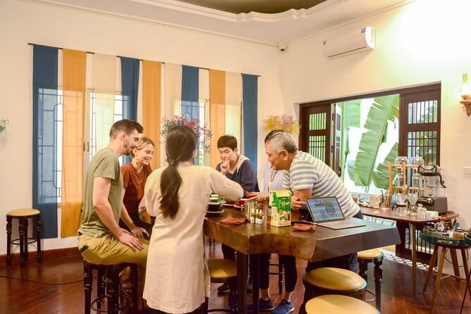 Hanoi Tea Workshop: Specialty Fresh Lotus Tea from West Lake - Tasting premium West Lake lotus tea