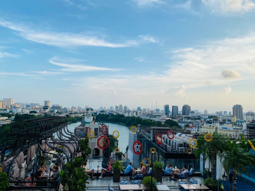 Hanoi: The Hidden Old Quarter Experience - Dong Xuan Market from a less usual angle