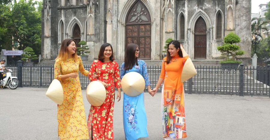 Hanoi: Traditional Ao Dai Dress and Non La Hat Rental - Key points to know before you book