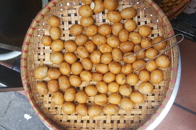 Hanoi Vegan Food Tour - Hoan Kiem Lake and Hanoi landmarks